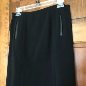 Ann Taylor Black skirt, faux leather trim - SZ 6P